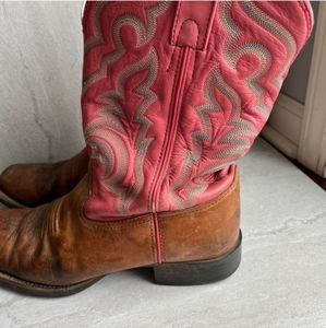 TONY LAMA pink embroidered Western Riding/work boots